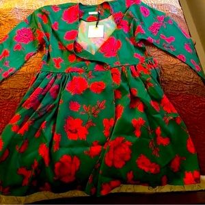 Imported from Italy. NEW silk green and fuchsia silk dress.